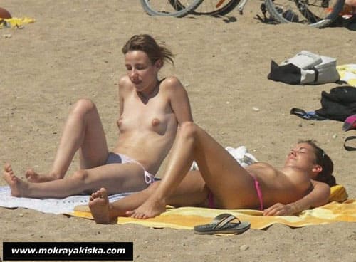 Фото пляжные голые девушки 12 фото